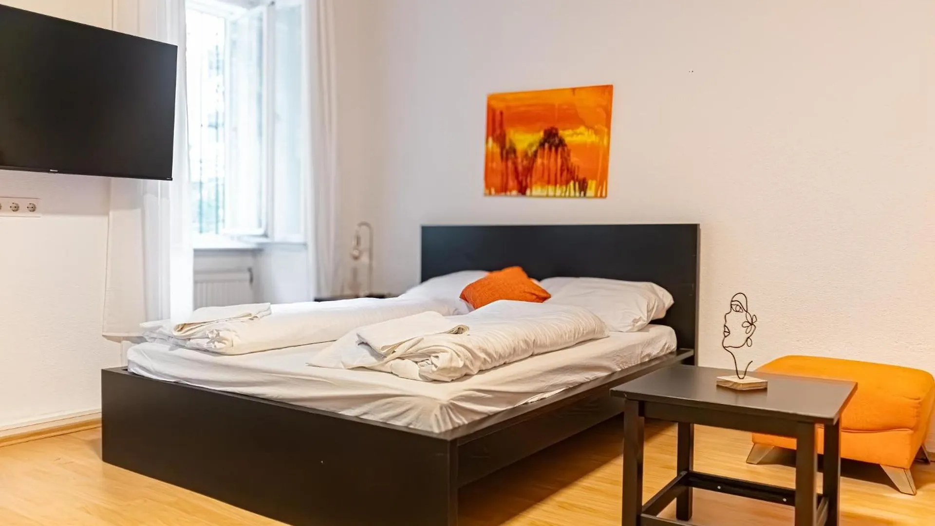 Chic Apartment - Very Central And Well Connected location